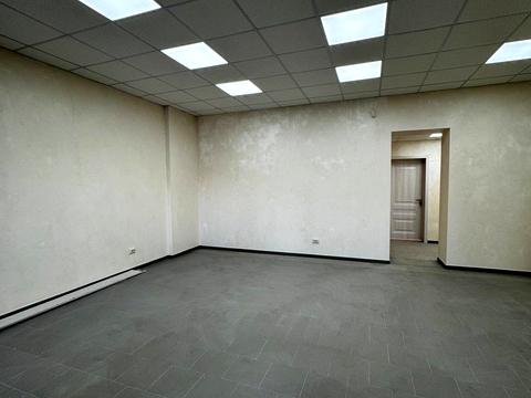 комерційна за адресою Лесі Українки просп., 10