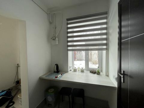 коммерческая по адресу Хлібна, 3 