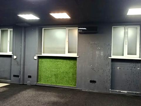 комерційна за адресою Петра Калнишевського просп. (Косіора), 36