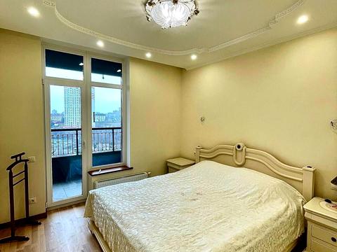 квартира за адресою Кадетський Гай вул., 10