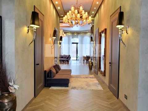 дом по адресу центральна, 20