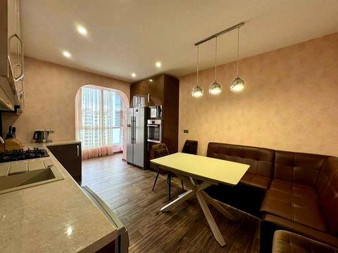 квартира по адресу Василия Стуса ул., 42