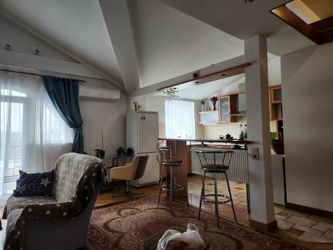 квартира за адресою Карпатської Січі вул., 8