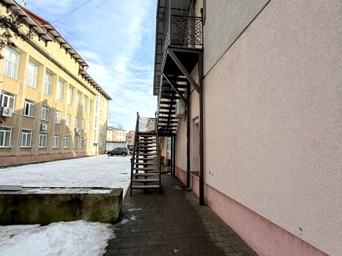 квартира за адресою Надвірна, майдан Шевченка, 4