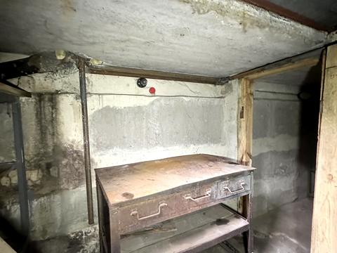 паркомісце за адресою Березняківська вул., 25