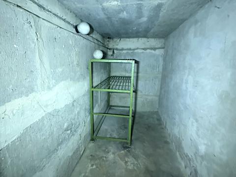 паркомісце за адресою Березняківська вул., 25