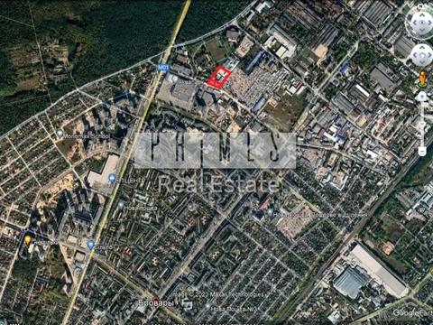 комерційна за адресою Металургів вул., 51