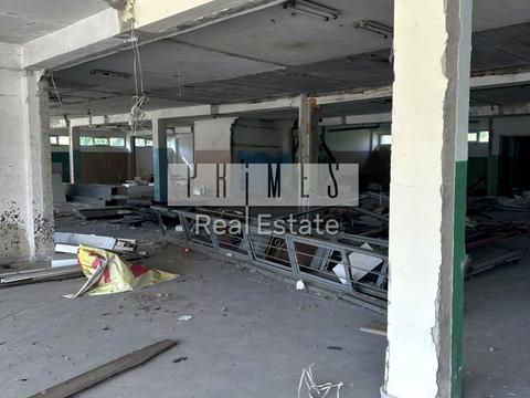 комерційна за адресою Садова вул., 14