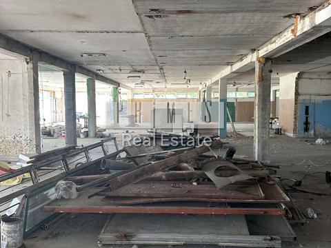 комерційна за адресою Садова вул., 14