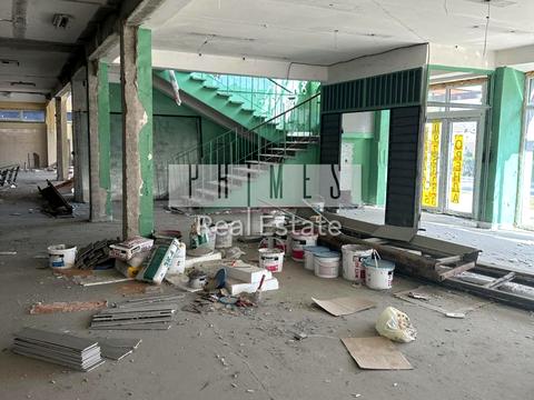 комерційна за адресою Садова вул., 14