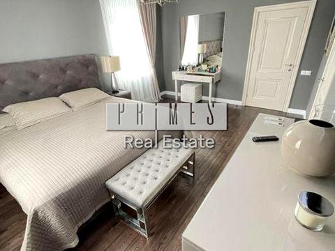 будинок за адресою с. Гатне, Приозерний бульв., (Будинок 32)