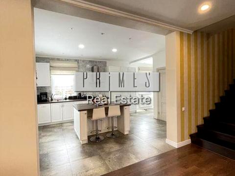 будинок за адресою с. Гатне, Приозерний бульв., (Будинок 32)