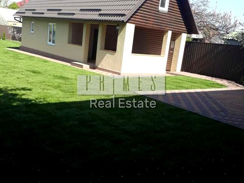 будинок за адресою Лютнева вул.