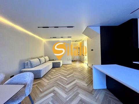 будинок за адресою Центральна вул.