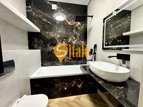 будинок за адресою Центральна вул.