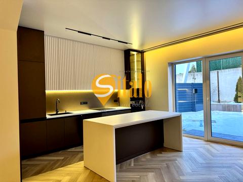 будинок за адресою Центральна вул.