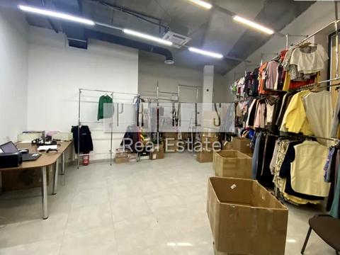 коммерческая по адресу Бажана Миколи, 38