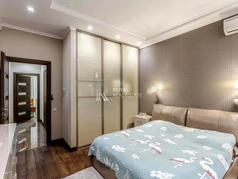 квартира за адресою Золотоустівська вул., 10-12