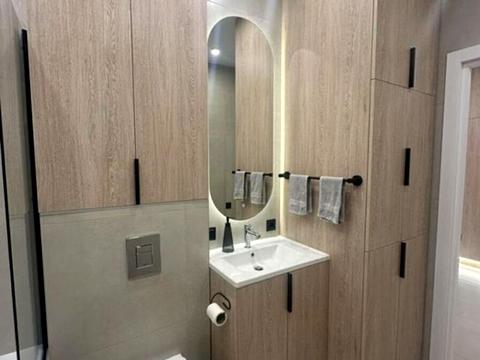 квартира за адресою Краснова вул., 1-В