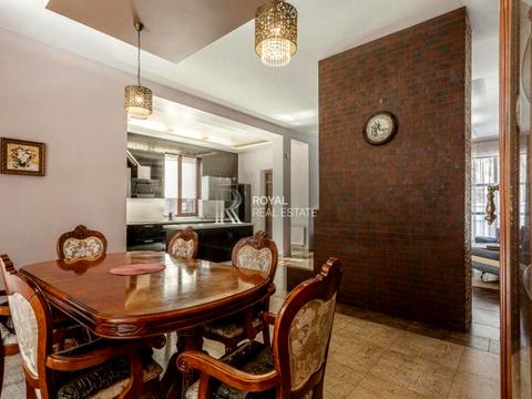 будинок за адресою Радистів пров., (Будинок 2)