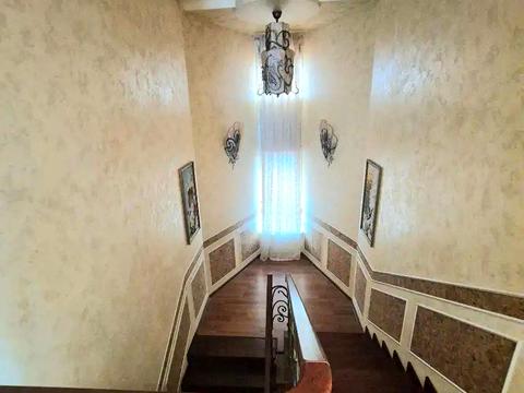 будинок за адресою Центральна вул., 10