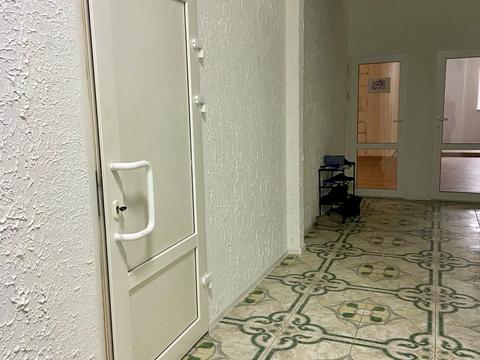 комерційна за адресою Дністровська вул., 2