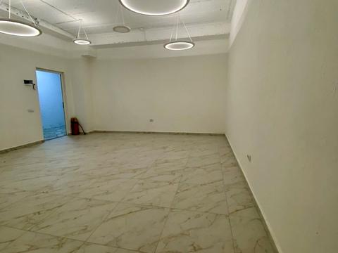 комерційна за адресою Дністровська вул., 2