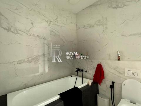 будинок за адресою Квітнева вул.