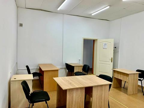 коммерческая по адресу Михаила Грушевского ул. (Карла Либкнехта), 4-Б