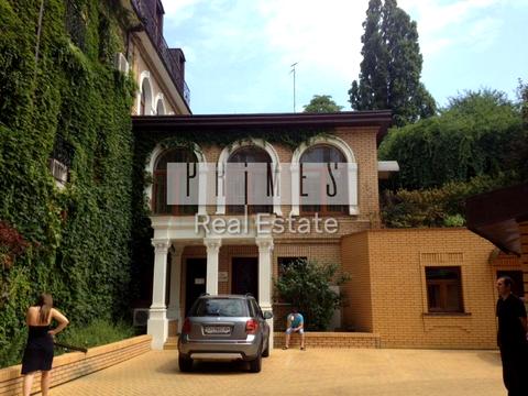 коммерческая по адресу Жилянская ул., 72а