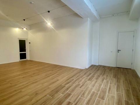 комерційна за адресою Галицька вул., 43б