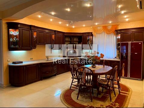 будинок за адресою Білокур Катерини