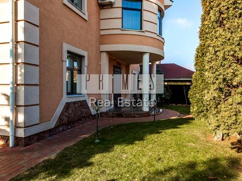 будинок за адресою Білокур Катерини