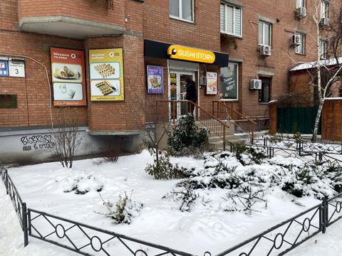 комерційна за адресою Анни Ахматової вул., 3