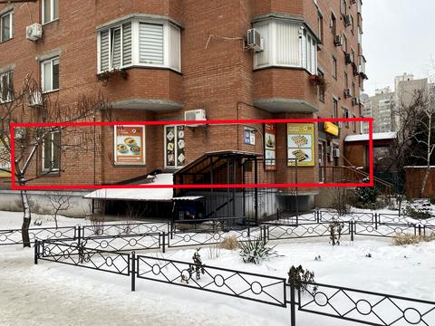 комерційна за адресою Анни Ахматової вул., 3