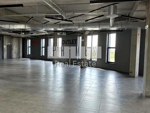 коммерческая по адресу Бажана Миколи, 38