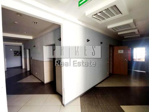 комерційна за адресою Лісова вул., 2