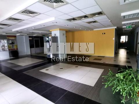 комерційна за адресою Лісова вул., 2