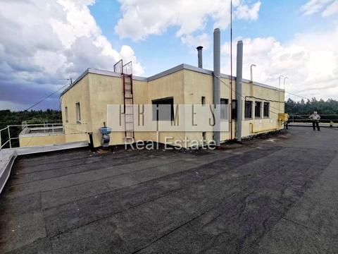 комерційна за адресою Лісова вул., 2