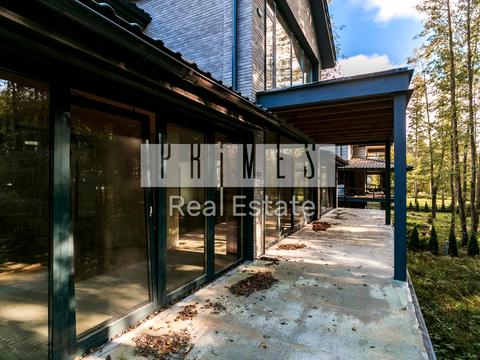 будинок за адресою центральна, 1