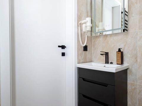 квартира за адресою Соборна пл. (Жовтнева), 14