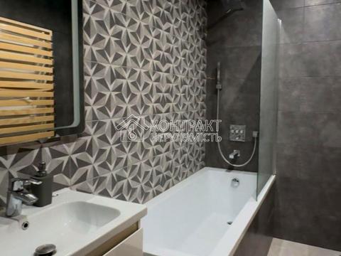 квартира по адресу Гвардейцев-Широнинцев ул., 74-Б