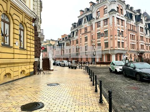 коммерческая по адресу Кожем'яцька, 20