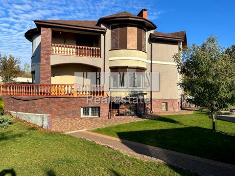 дом по адресу цетральна, 1