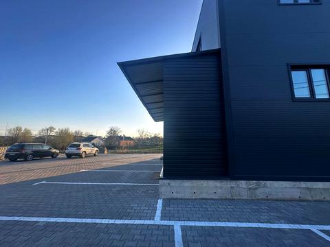 комерційна за адресою Богдана Хмельницького вул., 70 -Б