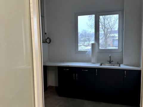 комерційна за адресою Богдана Хмельницького вул., 70 -Б