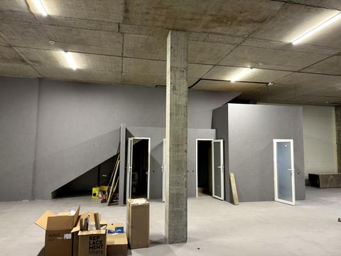 комерційна за адресою Богдана Хмельницького вул., 70 -Б