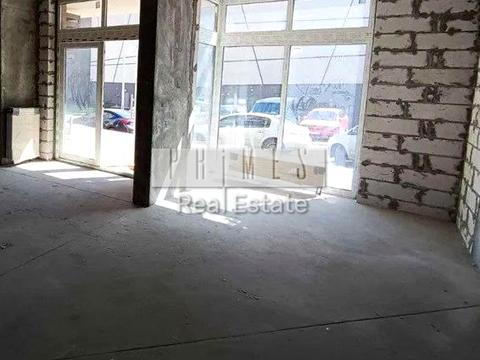 коммерческая по адресу Олександра Олеся 2, 8.2