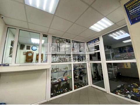 комерційна за адресою Симиренка вул., 5