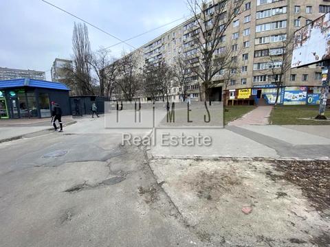 комерційна за адресою Симиренка вул., 5